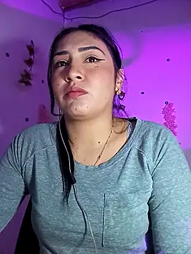 Emy cutee online show from March 13, 2026, 1:38 pm