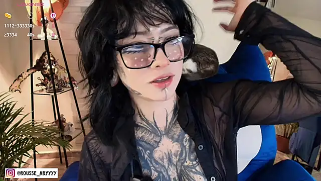 Snapshot of AryRousse chatting on April 10, 2026, 3:13 am AryRousse online show from April 10, 2026, 3:13 am