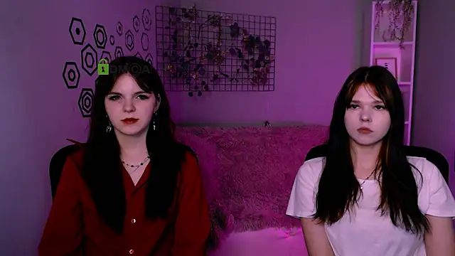 mikameovv online show from December 3, 2025, 12:15 pm