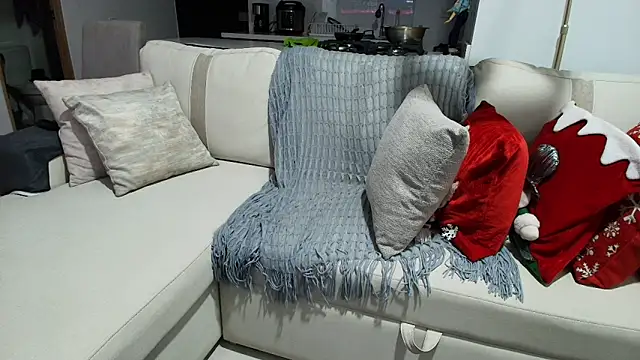 liorvante online show from January 11, 2026, 9:05 am