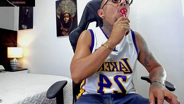 Snapshot of BASTIAN_NICOLAS_ chatting on January 8, 2026, 9:21 pm BASTIAN NICOLAS online show from January 8, 2026, 9:21 pm