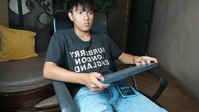 isaac grimm online show from February 24, 2026, 3:07 am