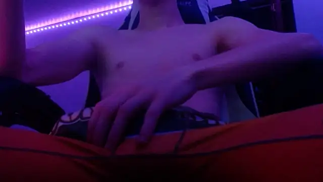 ilovefeet27 online show from December 2, 2025, 4:47 am