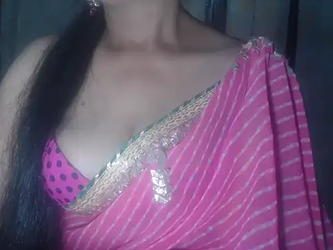 Hotronita123 online show from February 19, 2026, 5:15 am