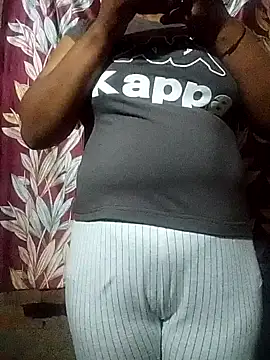 DIKLOOVERR online show from February 16, 2026, 5:55 pm