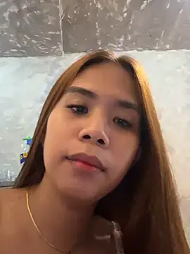 Snapshot of Margaux4U chatting on April 28, 2026, 7:02 am Margaux4U online show from April 28, 2026, 7:02 am
