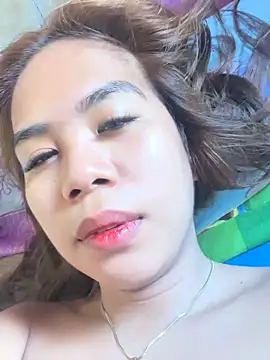 Snapshot of Margaux4U chatting on April 23, 2026, 2:18 am Margaux4U online show from April 23, 2026, 2:18 am