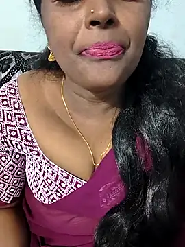 Snapshot of siri_telugutamil chatting on December 1, 2025, 3:57 pm siri telugutamil online show from December 1, 2025, 3:57 pm