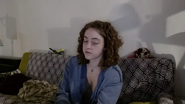 Snapshot of DeliaBlew chatting on December 1, 2025, 1:56 pm DeliaBlew online show from December 1, 2025, 1:56 pm