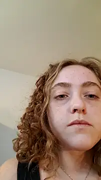 Snapshot of DeliaBlew chatting on November 29, 2025, 4:07 pm DeliaBlew online show from November 29, 2025, 4:07 pm