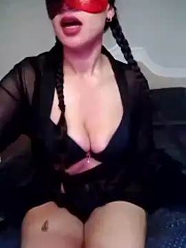 deva-sexy online show from May 8, 2026, 9:29 pm