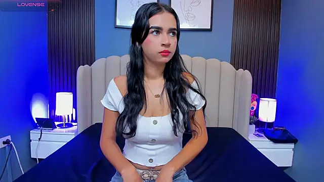 Miia cute18 online show from December 3, 2025, 11:42 am