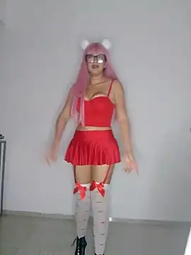 Snapshot of RoxieHart05 chatting on February 2, 2026, 4:44 am RoxieHart05 online show from February 2, 2026, 4:44 am