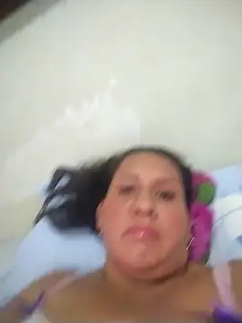 NenaCarters online show from December 4, 2025, 6:51 pm