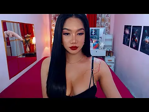 Snapshot of UrScreenGoddess chatting on July 7, 2026, 6:47 am UrScreenGoddess online show from July 7, 2026, 6:47 am