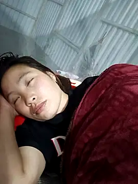 Evelyn-n online show from March 10, 2026, 1:37 pm