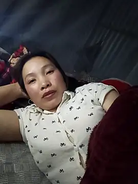 Evelyn-n online show from March 11, 2026, 1:05 pm