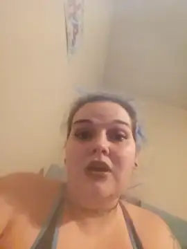 Snapshot of Ally-katt chatting on February 3, 2026, 5:16 am Ally-katt online show from February 3, 2026, 5:16 am