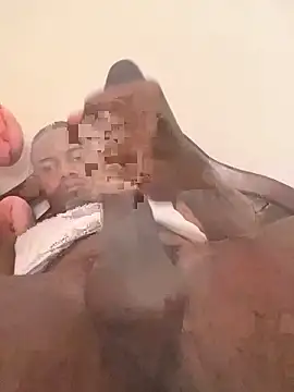 Snapshot of chico2246 chatting on November 30, 2025, 1:01 pm chico2246 online show from November 30, 2025, 1:01 pm