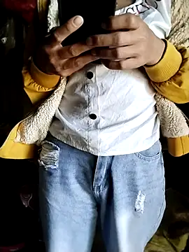 iam-eli online show from December 3, 2025, 6:14 am