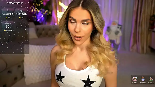 ChloeVelvetx online show from December 22, 2025, 10:43 pm