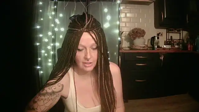 pixxiexo online show from February 21, 2026, 12:12 am