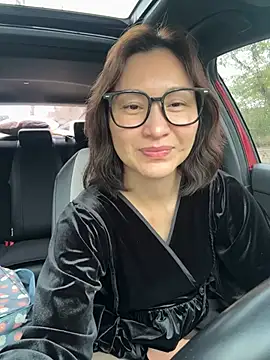 Snapshot of A-ZJunn chatting on March 3, 2026, 7:15 am A-ZJunn online show from March 3, 2026, 7:15 am