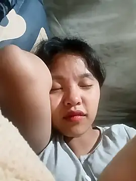 Pretty-haert online show from December 14, 2025, 8:58 pm