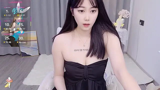 Xania xx online show from January 13, 2026, 8:24 pm