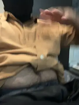 BlahNextDoor online show from December 3, 2025, 5:01 pm