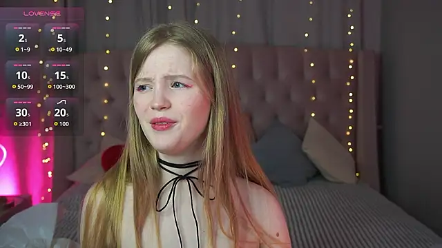 Snapshot of LilianHoward chatting on February 7, 2026, 12:02 pm LilianHoward online show from February 7, 2026, 12:02 pm