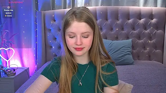 Snapshot of LilianHoward chatting on March 20, 2026, 12:06 pm LilianHoward online show from March 20, 2026, 12:06 pm