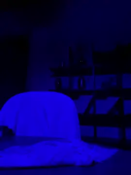 Petebulimia online show from March 12, 2026, 1:44 am