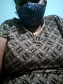 Snapshot of its_me_anjuu chatting on December 19, 2025, 4:31 pm its me anjuu online show from December 19, 2025, 4:31 pm