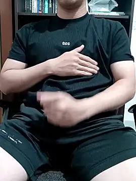 Snapshot of wesleiiiii chatting on February 11, 2026, 11:26 pm wesleiiiii online show from February 11, 2026, 11:26 pm