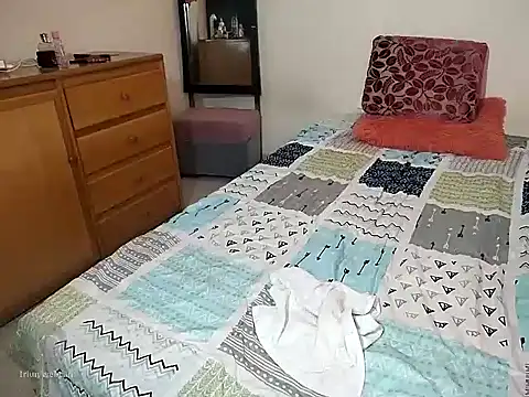 pamela 08 online show from December 21, 2025, 3:19 am