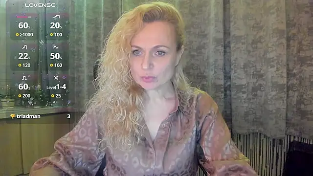 LanaLight x online show from February 3, 2026, 8:03 pm