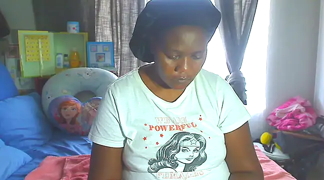 Snapshot of misskayler chatting on January 12, 2025, 1:37 pm misskayler online show from January 12, 2025, 1:37 pm