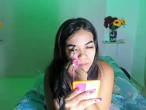 18teenssexy online show from December 19, 2025, 11:45 am