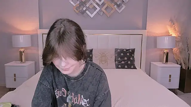 YONA WINK online show from March 14, 2026, 8:15 pm