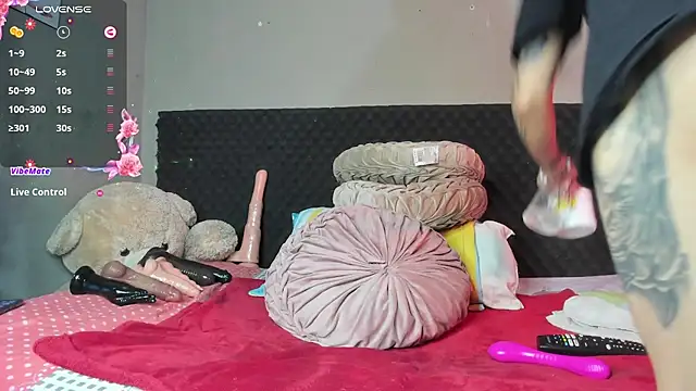 Shadia Squirt online show from March 29, 2026, 9:49 pm