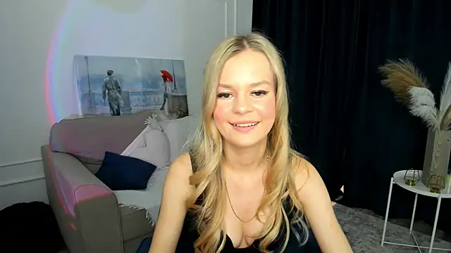 MidnighteAura online show from May 29, 2026, 11:27 am