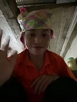 Lilik2 online show from December 16, 2025, 3:27 pm