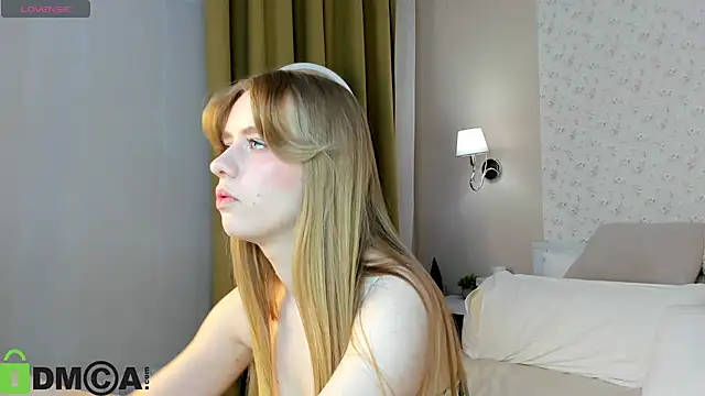 Victori Fox online show from February 12, 2026, 12:43 am