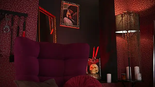 Roxa Lana online show from July 17, 2026, 1:41 pm