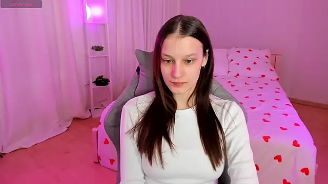 KrisDoeil online show from March 12, 2026, 2:28 am