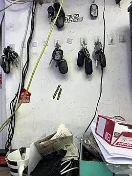 Johan stick online show from December 1, 2025, 6:42 pm