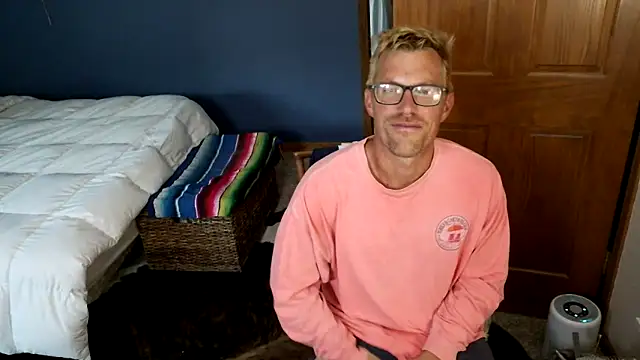 SpunRedneck online show from June 19, 2026, 1:11 am