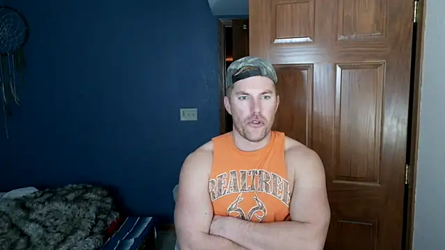 Snapshot of SpunRedneck chatting on February 6, 2026, 12:17 am SpunRedneck online show from February 6, 2026, 12:17 am