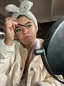 Snapshot of Camila_Duarte2 chatting on February 10, 2026, 1:43 pm Camila Duarte2 online show from February 10, 2026, 1:43 pm